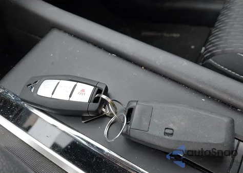 2024 Mitsubishi Outlander Es 2.5 S-Awc from USA, damaged, VIN JA4J4UA88RZ086777